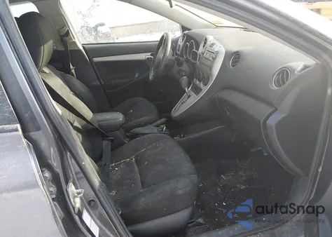 2010 Toyota Matrix S z USA, uszkodzony, nr VIN 2T1LE4EE6AC017046